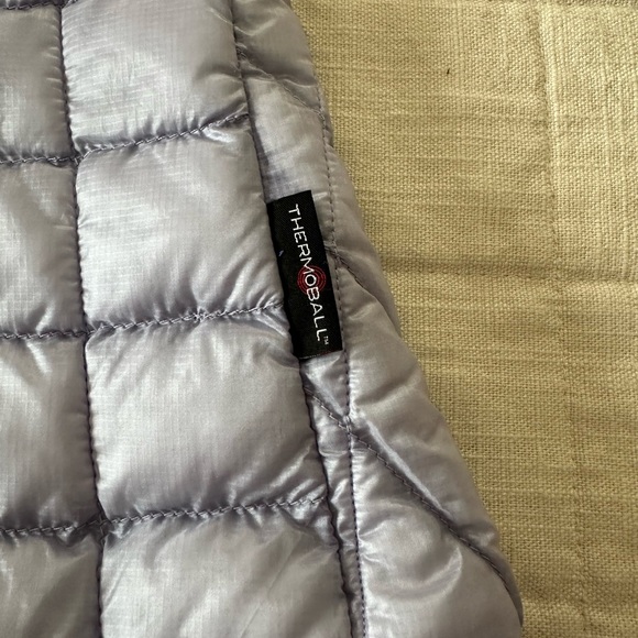 Women’s north face thermal jacket - Picture 2 of 6